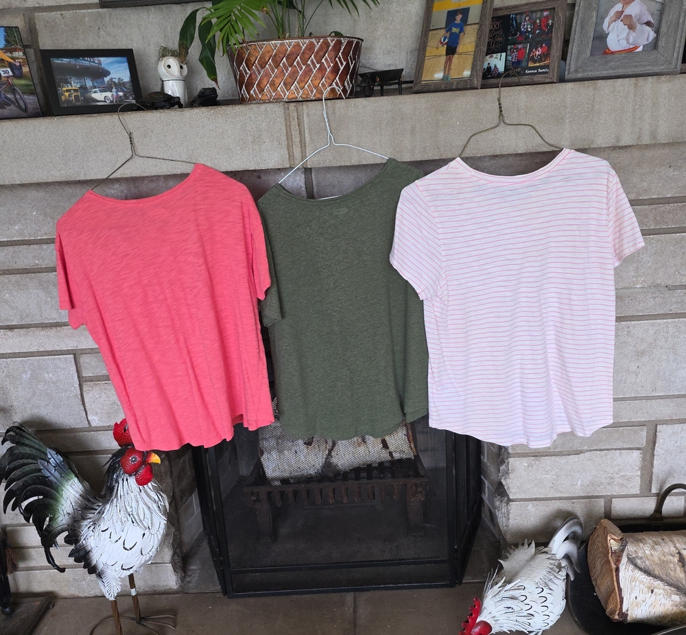 Bundle Of 3 Old Navy Curved-Hem T-Shirt Short Sleeve Tee Pink & Green